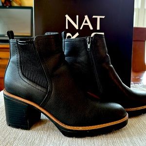 Naturalizer Madalynn Gore Black size 6.5